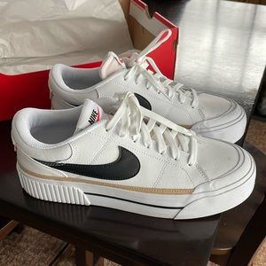 Nike Court Legacy Lift Shoes
